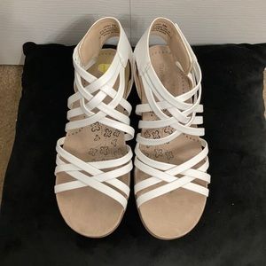 BareTraps Woman’s White Sandals